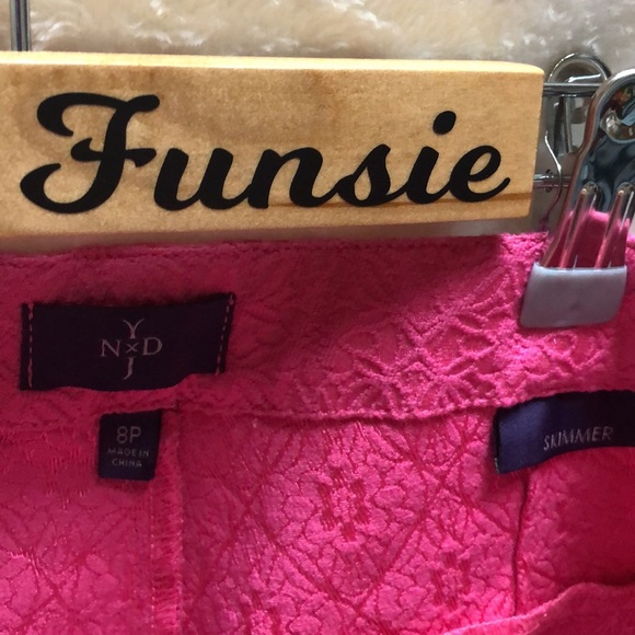 NYDJ Cactus Flower Skimmer Crop Pants, size 8P NWT - Picture 6 of 11